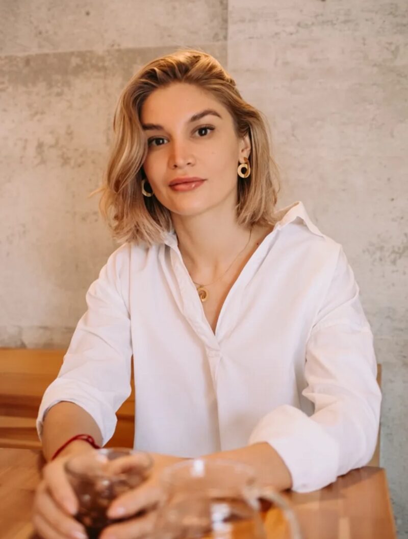 Лера Соколова — бизнес-консультант и IFS-коуч